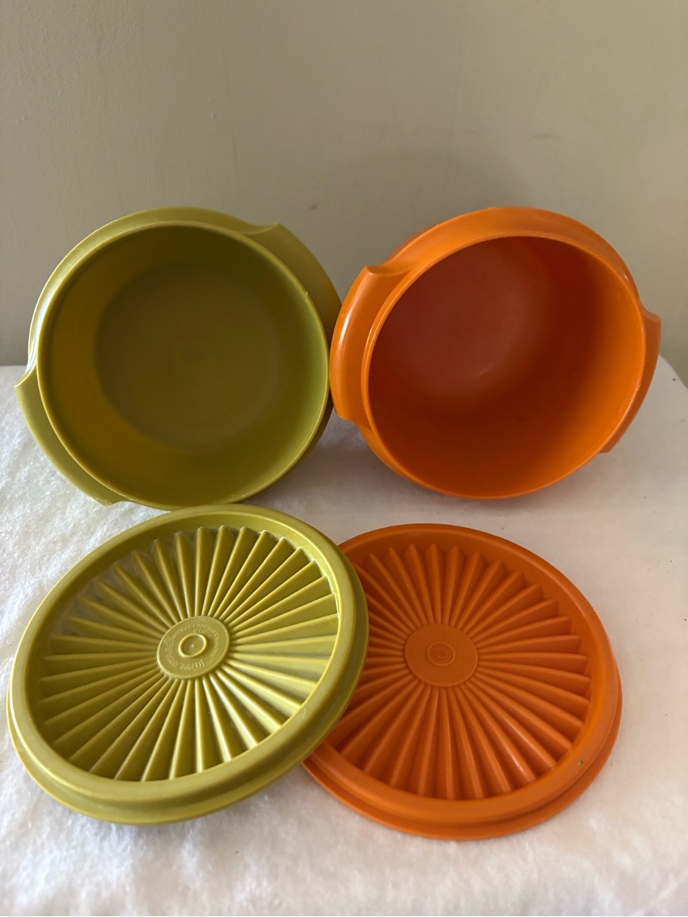 Tupperware Olive Green and Orange Round Food Storage Bowls with Lids